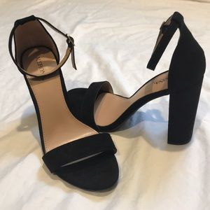NWOT Black 4-inch black heels size 7 1/2